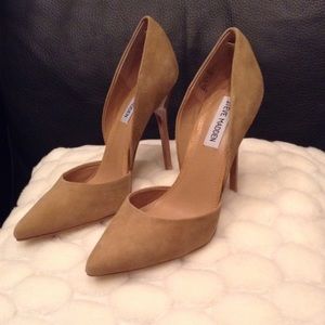 Steve Madden Varcityy Nude Pump